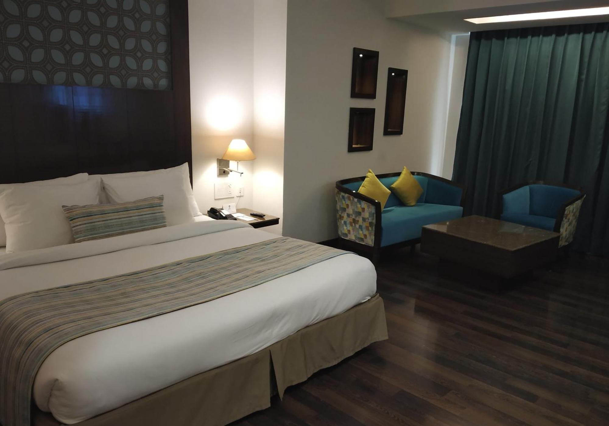 Best Western Maryland Hotel Chandigarh Exterior photo